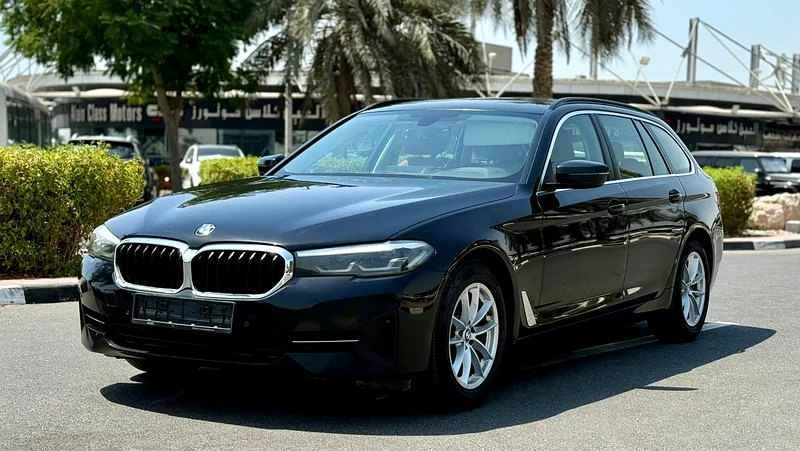 BMW 520i 2.0L 2023 GCC VERY GOOD CONDITION632292776770571110