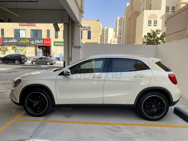 Mercedes-Benz GLA 20063146744715907112