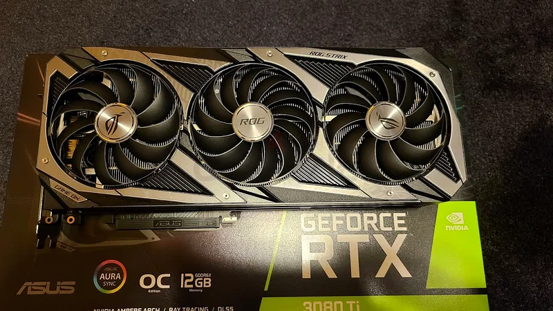 RTX 3080 Ti Asus rog631680450421781127