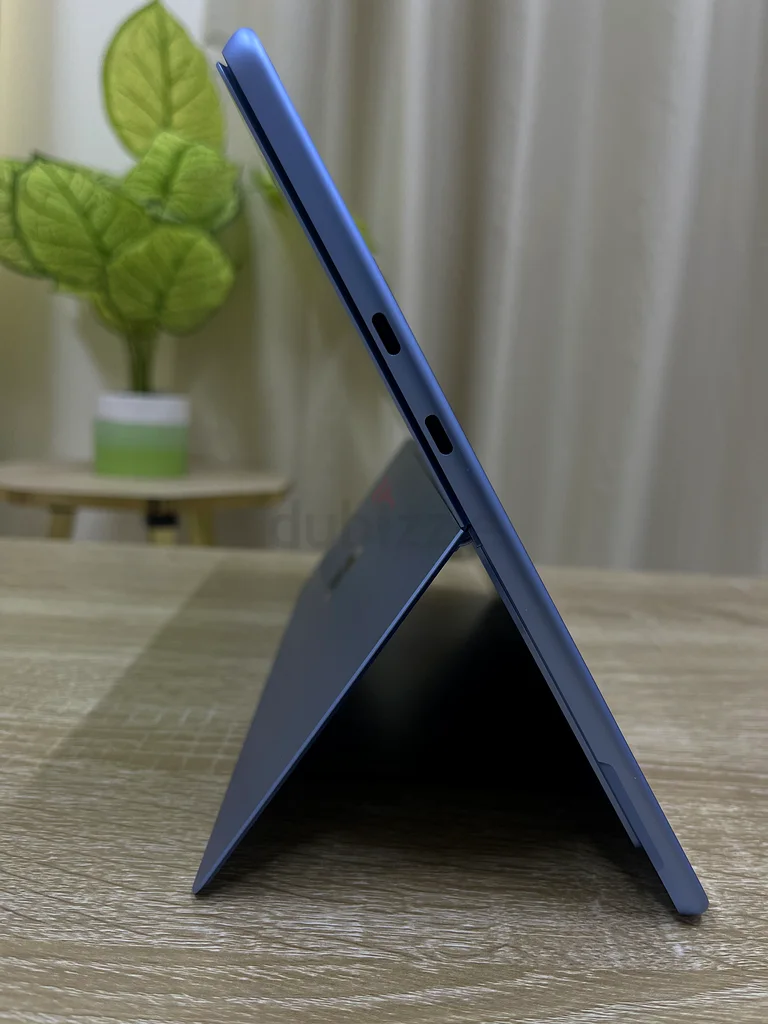 Microsoft Surface Pro 11 Snapdragon X Plus63257120312578113