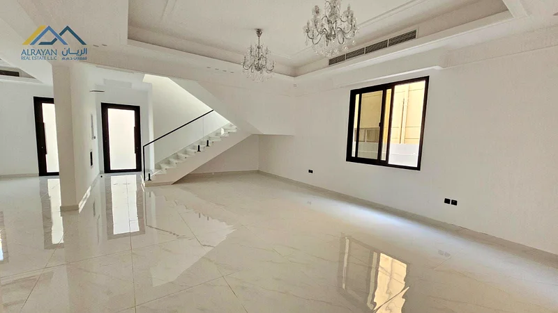 For sale, a villa in a prime location, very excellent finishes, a large building area, freehold for all nationalities63878711520513113
