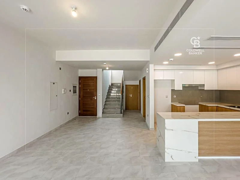 Upgraded property | Vacant soon | Best location63214881562499111