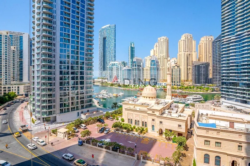 شقة فاخرة من غرفتي نوم + غرفة أطفال | مفروشة بالكامل | بإطلالة على المارينا63775322173697112