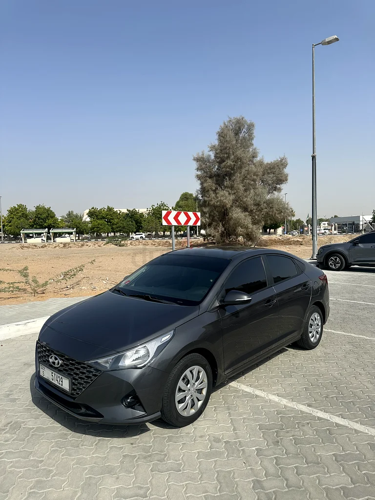 الشارقه بجانب دوار الكتاب المنطقه دسمان63135979673859112