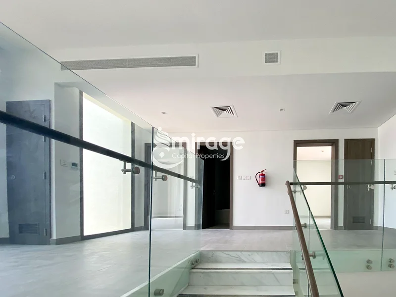 صف مزدوج 3 غرف نوم وصالة مع غرفة خادمة | وحدة متوسطة | منطقة مميزة63173496839426111