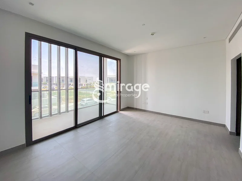 صف مزدوج 3 غرف نوم وصالة مع غرفة خادمة | وحدة متوسطة | منطقة مميزة63173496839426113