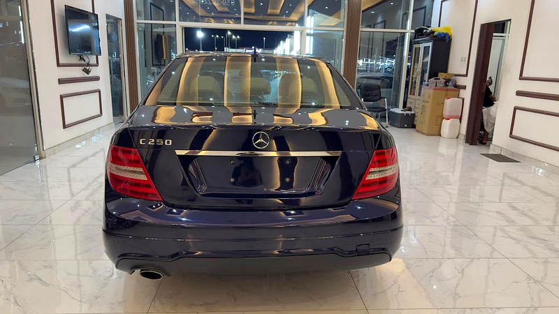 Mercedes-Benz C250 201262930624951170114