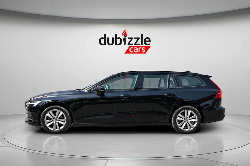 AED 1246/month | 2021 Volvo V-Class T4 | GCC Specs | Ref#32749063221301612545114