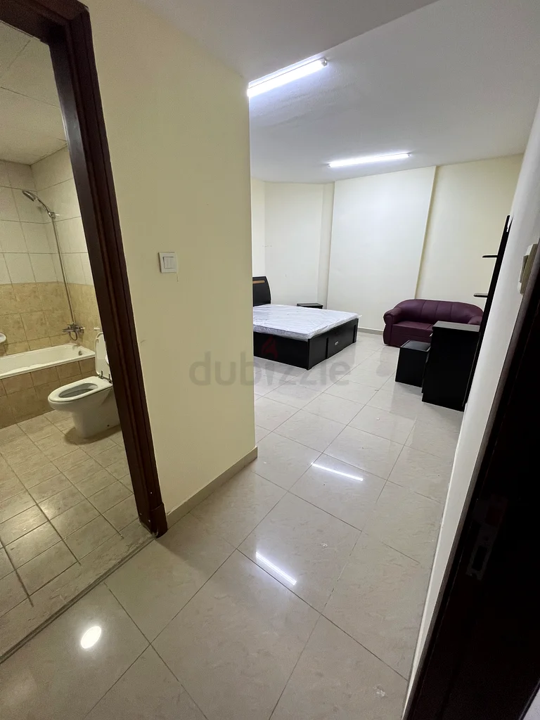 الغرفة الرئيسية متوفرة للعائلة والأزواج62935673179522111