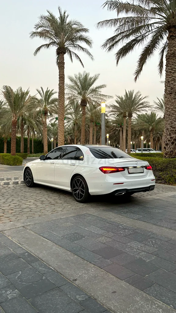 Mercedes E350 202263142580737409112