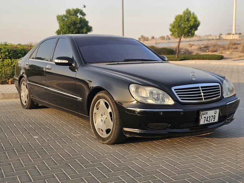سيارة أيقونية 2004 S600. محرك V12. عدد كيلومترات منخفض للغاية. نظيفة جداً63231641382786114