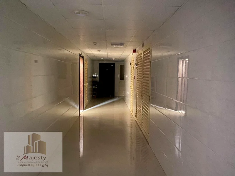 Commercial residential building for sale for freehold ownership for Arabs in the Emirate of Sharjah, Al Hoshi63181768798593110