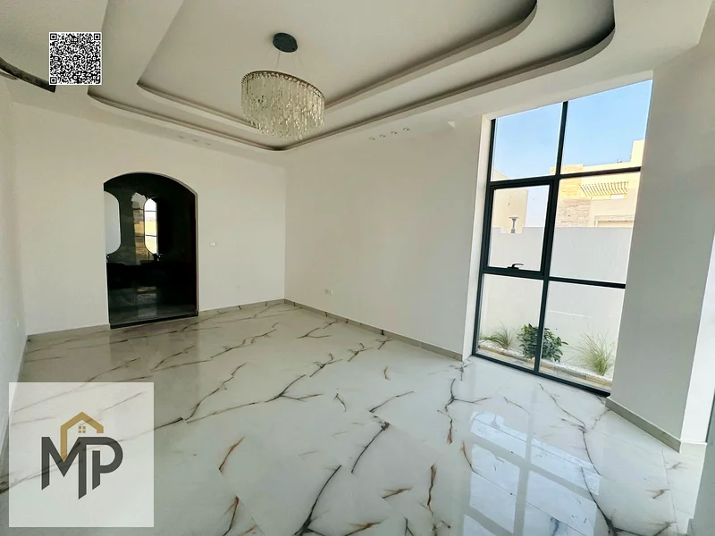 For sale, a distinctive villa in Al Helio - Ajman, with high-end finishing and an ideal location for families. Villa details: 5 spacious bedrooms.63904357349507114