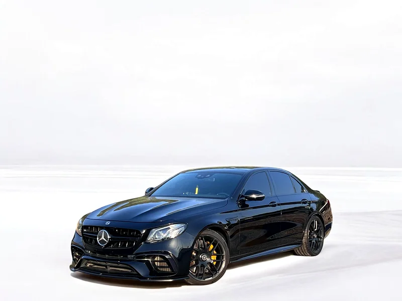 Mercedes-Benz E63 S 2018 AMG63230655920257119