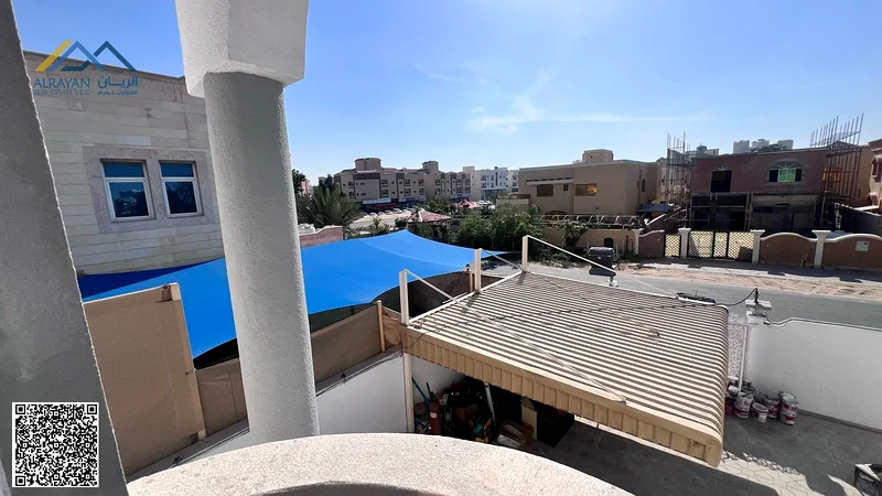 فيلا للبيع بسعر ممتاز وقابل للتفاوض. تحتوي على فناء كبير. ملكية حرة لجميع الجنسيات مدى الحياة. مع إمكانية تمويل مصرفي سهل63878711484161112