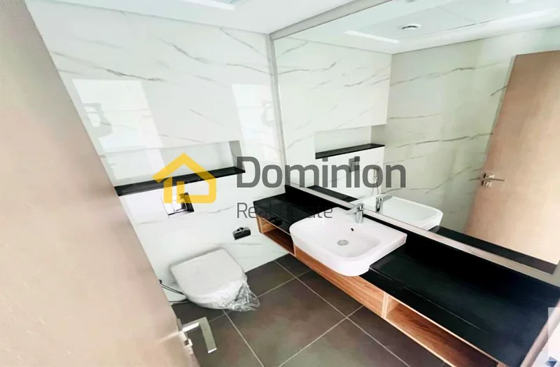 مبنى صديق للبيئة مكوّن من 4 غرف نوم للعيش في المدينة المستدامة63195613649027111