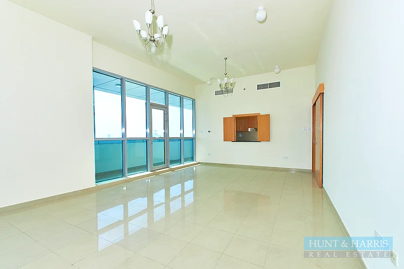 شقة واسعة من غرفة نوم واحدة للبيع في برج جولفار - بإطلالة على الم waterfront63856099901443113