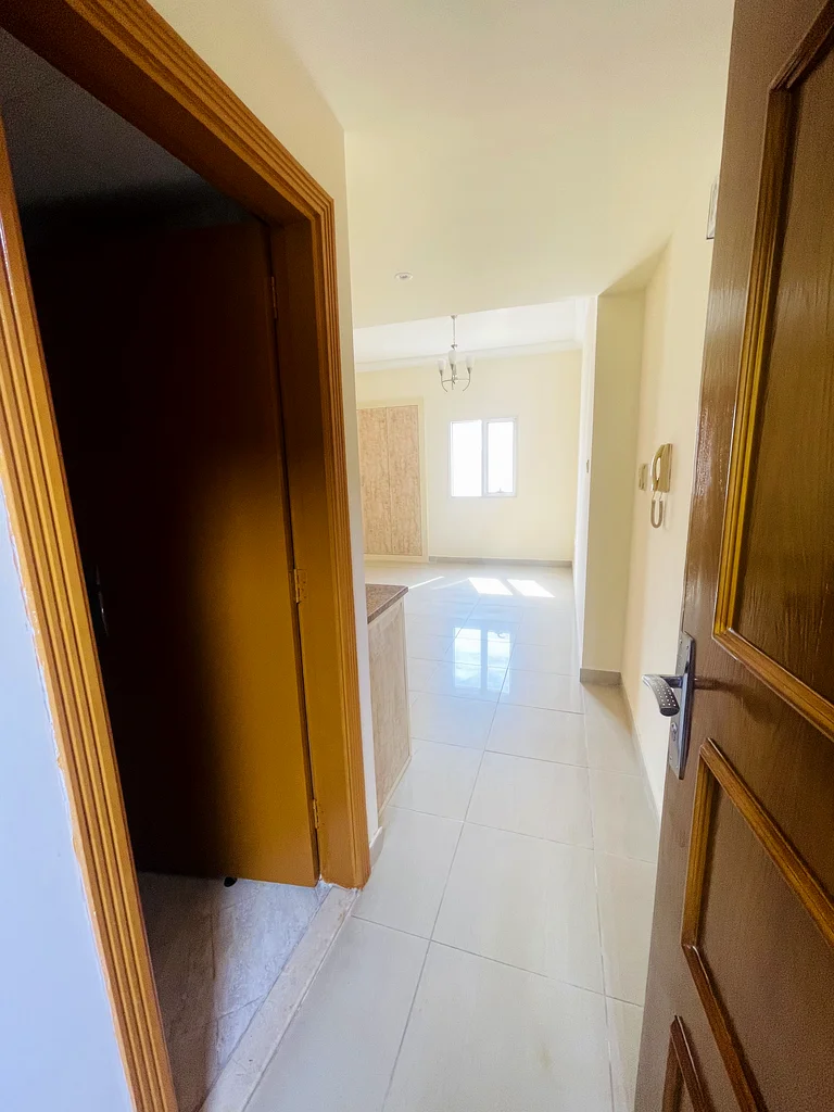 بناء العائلة/نظيف ومرتب/قريب من مركز الصحراء64195841252355112
