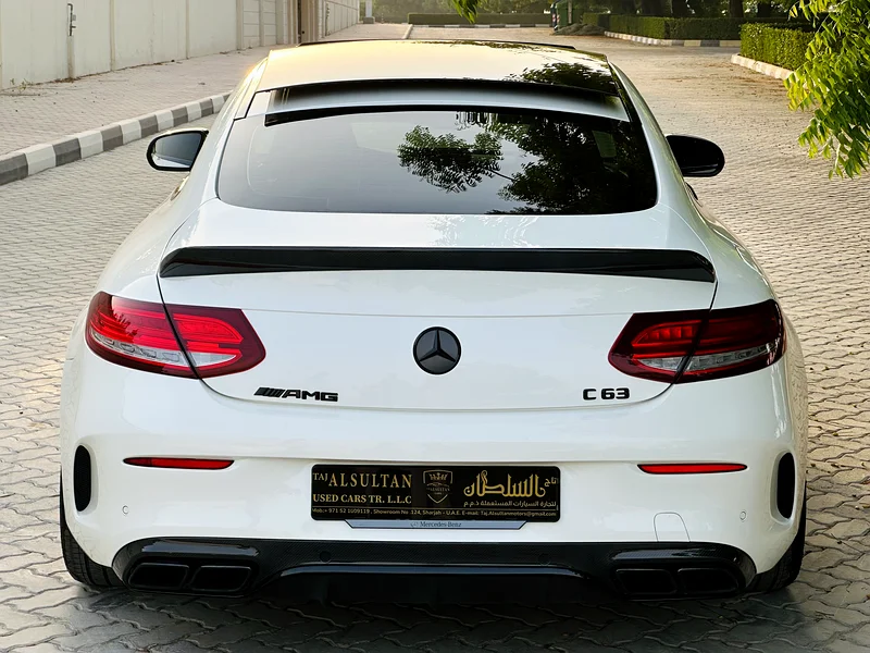 مرسيدس بنز C63s AMG، خالية من الحوادث، بجميع الخيارات، تحت الضمان63231641047939112