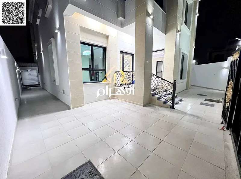 Limited-time offer for sale: 6-room corner villa, including water, electricity, and air conditioning fees, super deluxe finishing, freehold for all63252423788290112