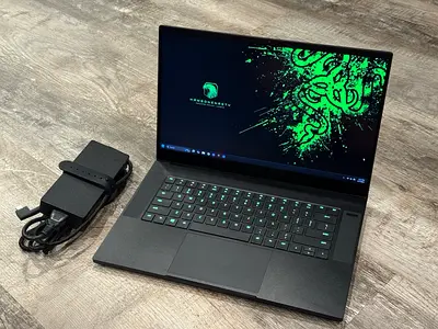 Razer Blade 15 Pro - Core i7 - 32gb ram - 240Hz Smooth Display - RTX Gaming laptop Lenovo legion