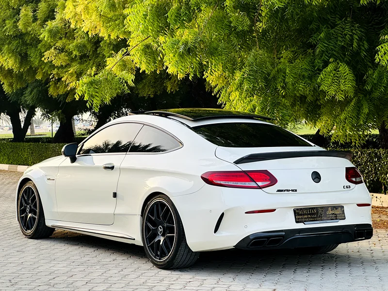مرسيدس بنز C63s AMG، خالية من الحوادث، بجميع الخيارات، تحت الضمان63231641047939111