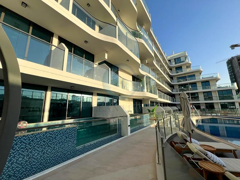 Private Pool | Spacious and Bright | Modern Layout63766163891971114