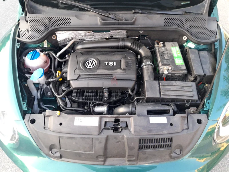 Volkswagen beetle 2017 - Fully loaded63151399372161114