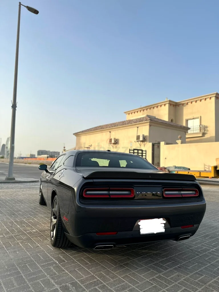 Dodge challenger SXT Super Track Pack-GCC Specs63139216390658111