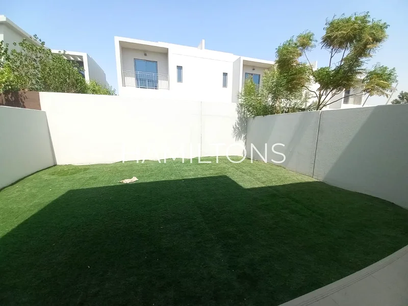 Spacious Luxury Villa | Ideal Location | Resale63185207600514112