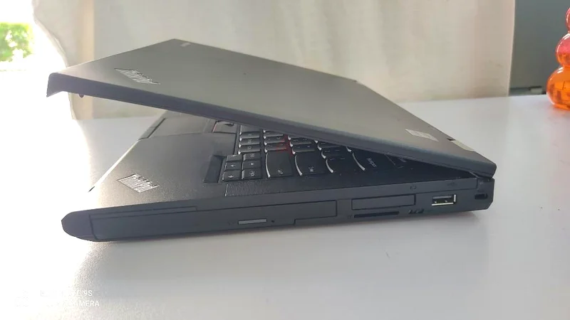 Lenovo T430 windows-11  core-i5 8GB Ram-SSD 250 GB- Good battery 14Display original charger63263515294722113
