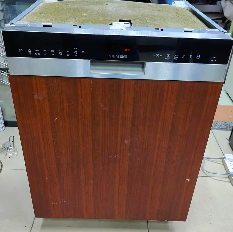 Siemens Three racks Built in Dishwasher