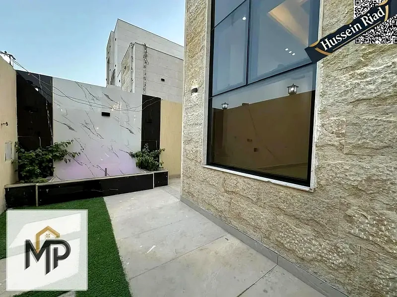 فيلا فاخرة للبيع في الشارع الرئيسي، مباشرة بالقرب من المسجد. تشمل رسوم التسجيل.63904952176002113