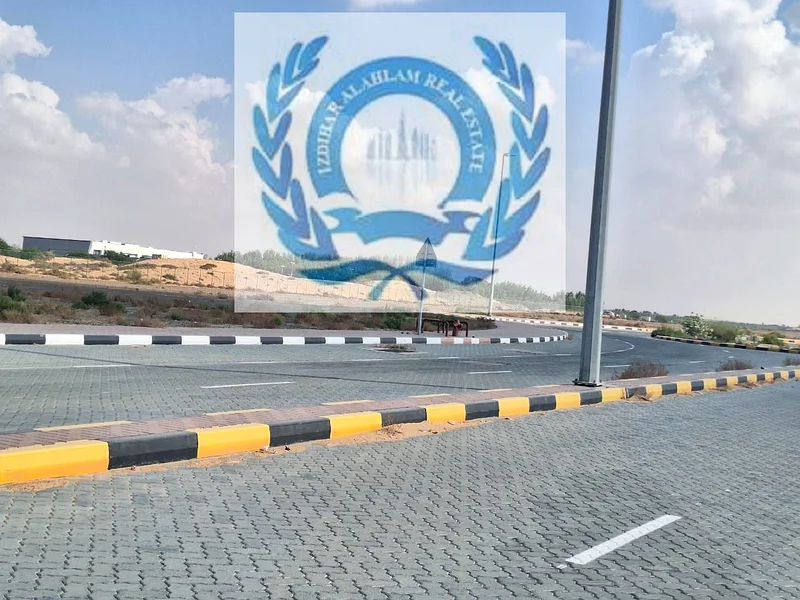 المرحلة 1 جاهزة، 4 محلات مع مساحة صناعية، 11,858 قدم مربع، بالقرب من طريق دبي حتا، في مدينة القصيميّة الشارقة، الإمارات العربية المتحدة.63821842139521114