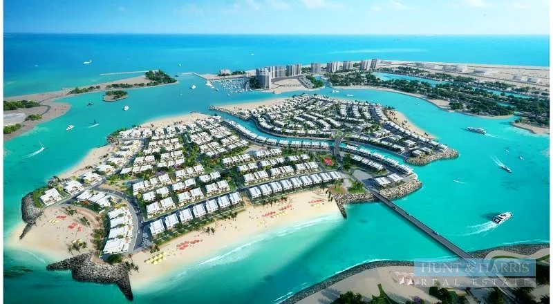 شقة من ثلاث غرف نوم للبيع في قرية الحمرا - جزيرة فالكون - بإطلالة على القناة63860034106625113