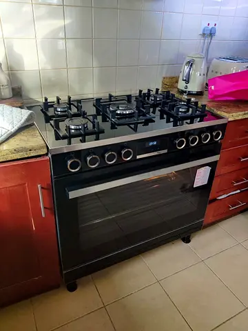 Bosch Series-8 Full Gas Cooking Range 90x60 CM 5 Burners HJY5G7V60M