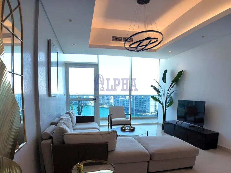 إطلالة على البحيرة | غير مؤثثة | الحياة على الم waterfront63864087062657111