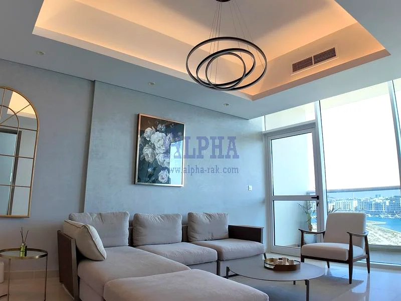 إطلالة على البحيرة | غير مؤثثة | الحياة على الم waterfront63864087062657110