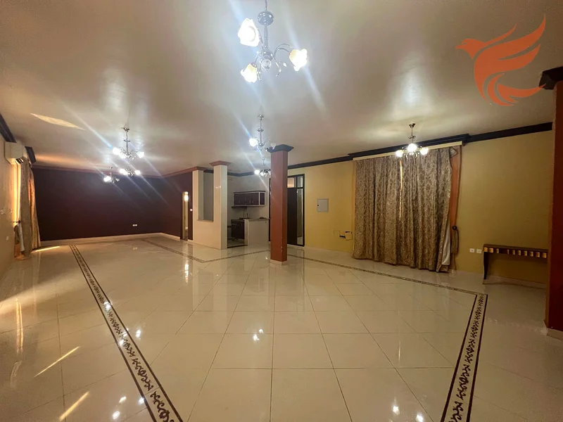 فيلا واسعة مكونة من 3 طوابق - مثالية للعائلات الكبيرة63814659747203113