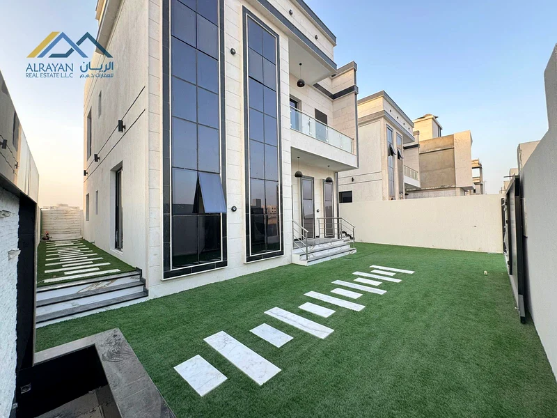 فيلا فاخرة بتشطيب فندقي، مباشرة من المالك، ملكية حرة لجميع الجنسيات. السعر يشمل التسجيل والملكية.63905079735299112