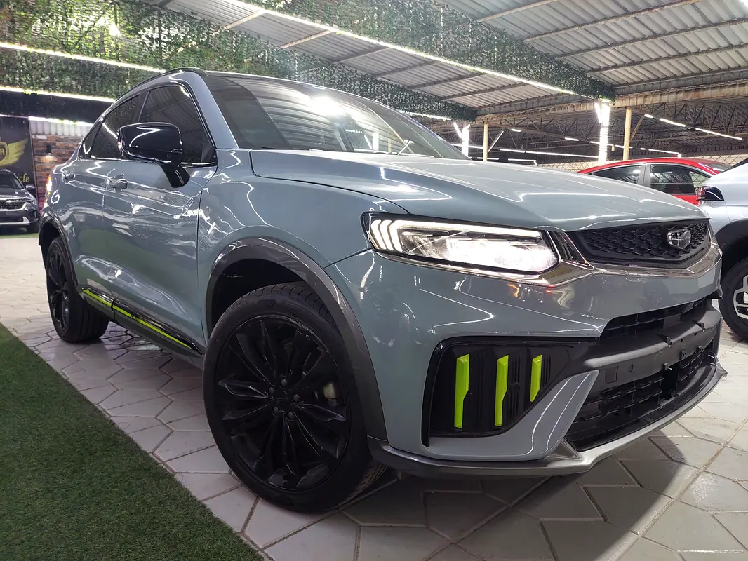 Geely Tugella 2024 — photo 1 of 20