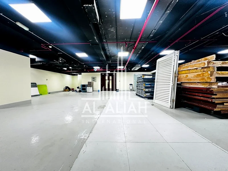 مكتب لتأجير | 2712 قدم مربع | شارع المطار |62935673275905114
