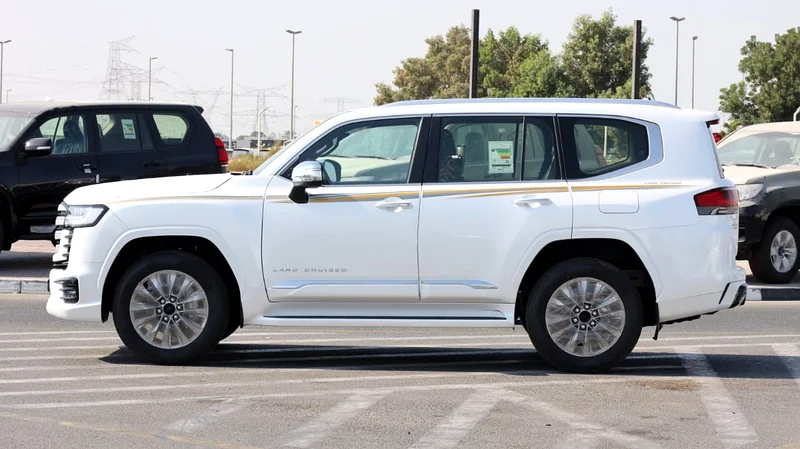 2024 TOYOTA LAND CRUISER 3.3 TWIN TURBO DIESEL FULL OPTION WITH RADAR62930624474369112