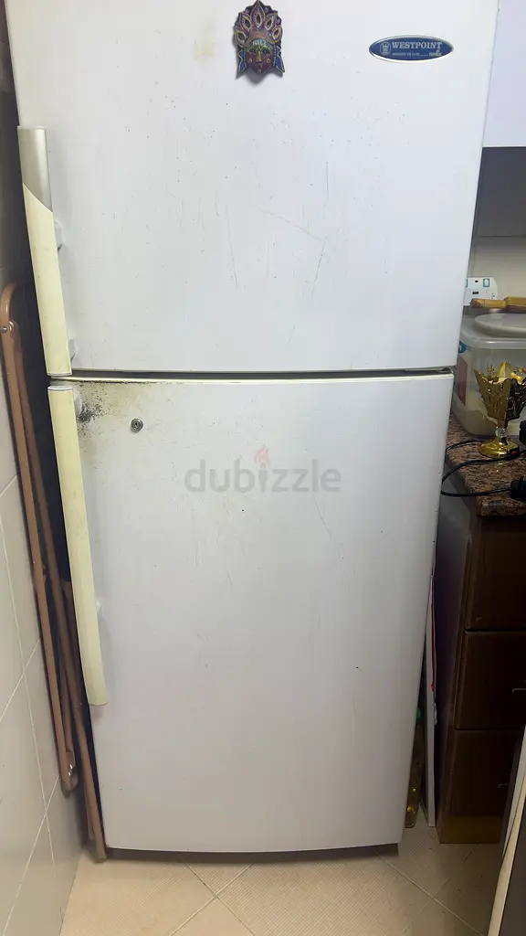 Reliable Westpoint Refrigerator - Perfect for Your Kitchen!
