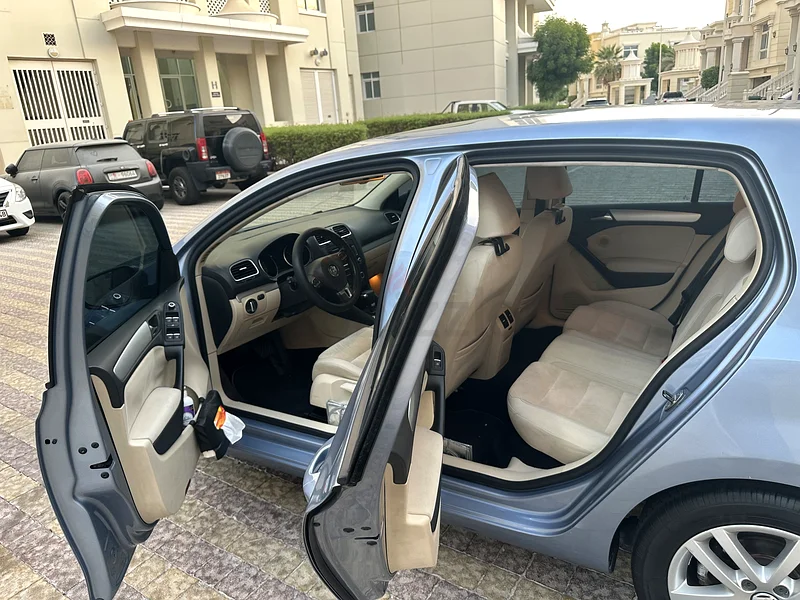 GCC, agency maintained, full option, very low KM, Golf sport63151842350979112