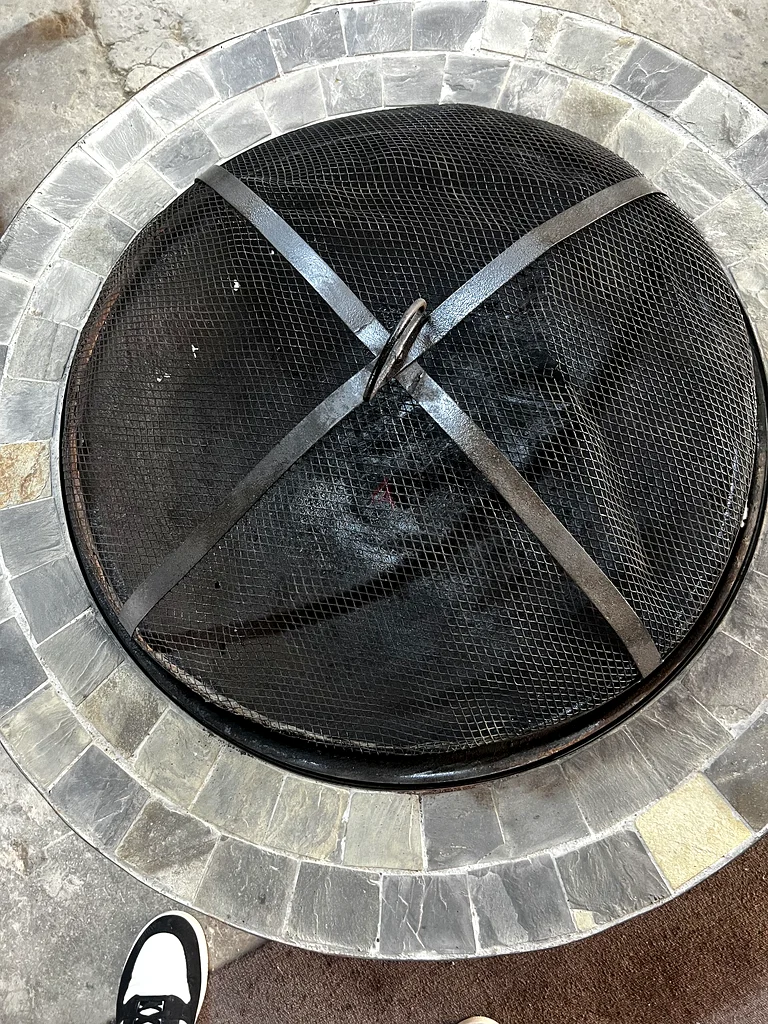 Stylish Fire Pit Table - Perfect for Cozy Evenings!63220318945794111