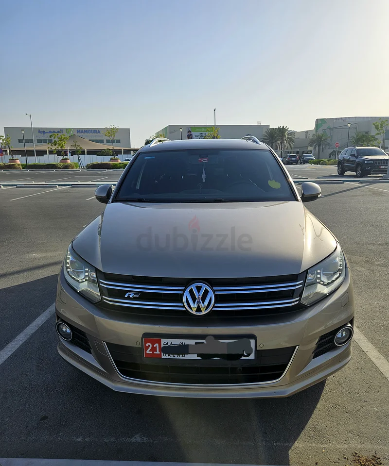 VOLKSWAGEN TIGUAN 2016 GCC SPECS LOW MILEAGE631359786654741120