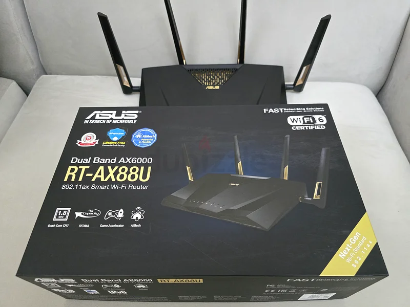 جهاز توجيه واي فاي ثنائي النطاق ASUS RT-AX88U63255524215555113