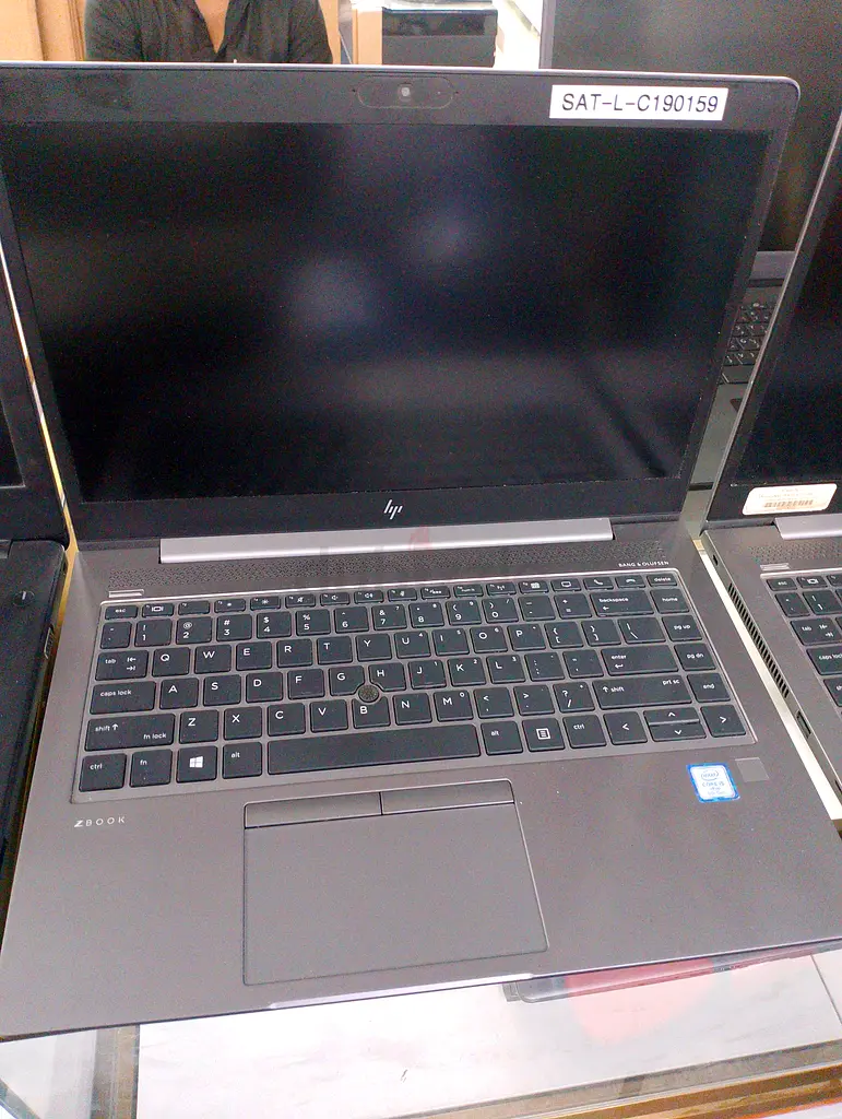 Laptops63254994373762110