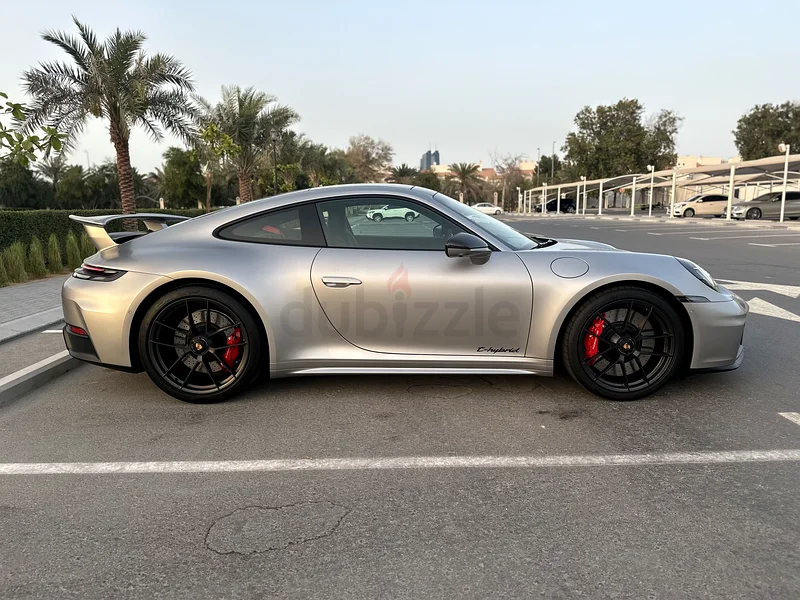 Dubai63151843594498111